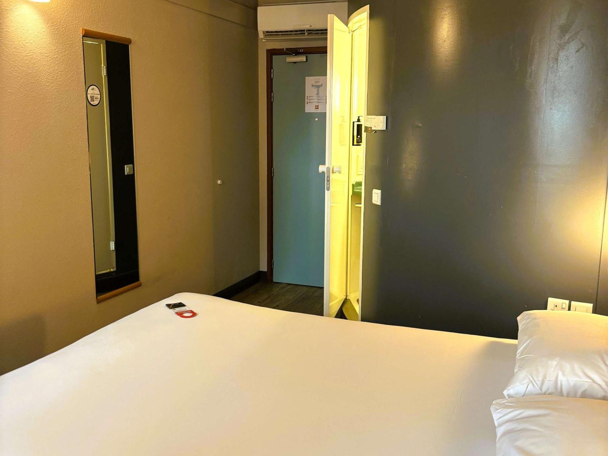 Ibis Carlisle City Centre Екстериор снимка