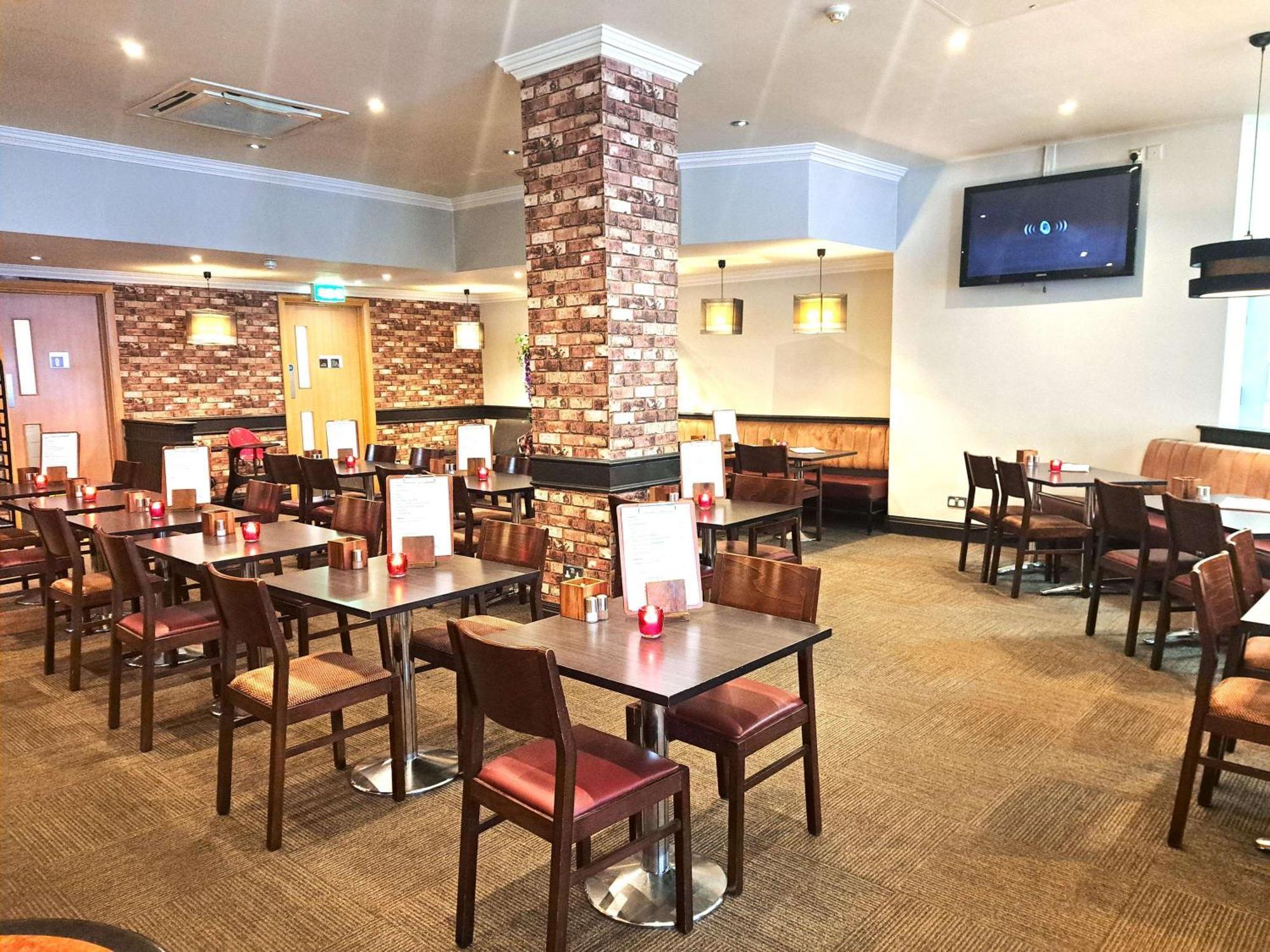 Ibis Carlisle City Centre Екстериор снимка
