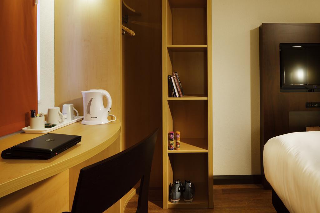 Ibis Carlisle City Centre Екстериор снимка